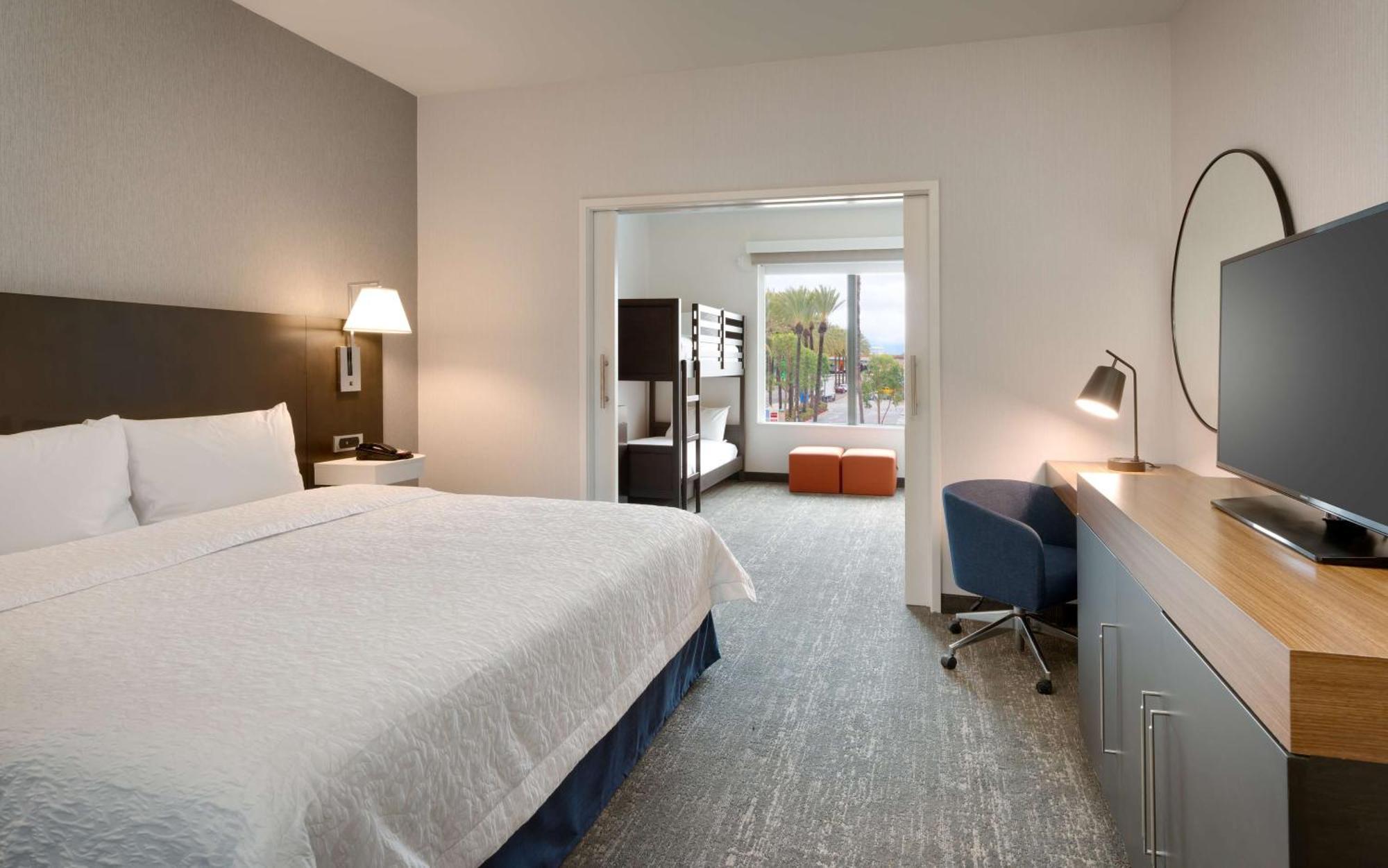 Hampton Inn & Suites Anaheim Resort Convention Center Luaran gambar